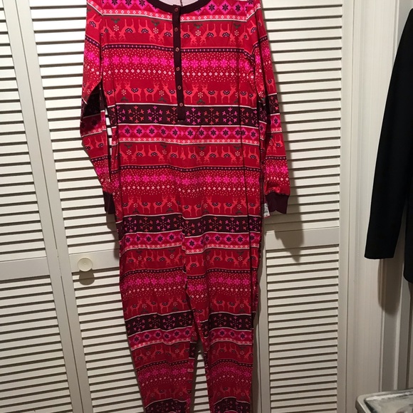 🆕Xhilaration “Really Red” Nordic Winter UnionSuit - Picture 5 of 7